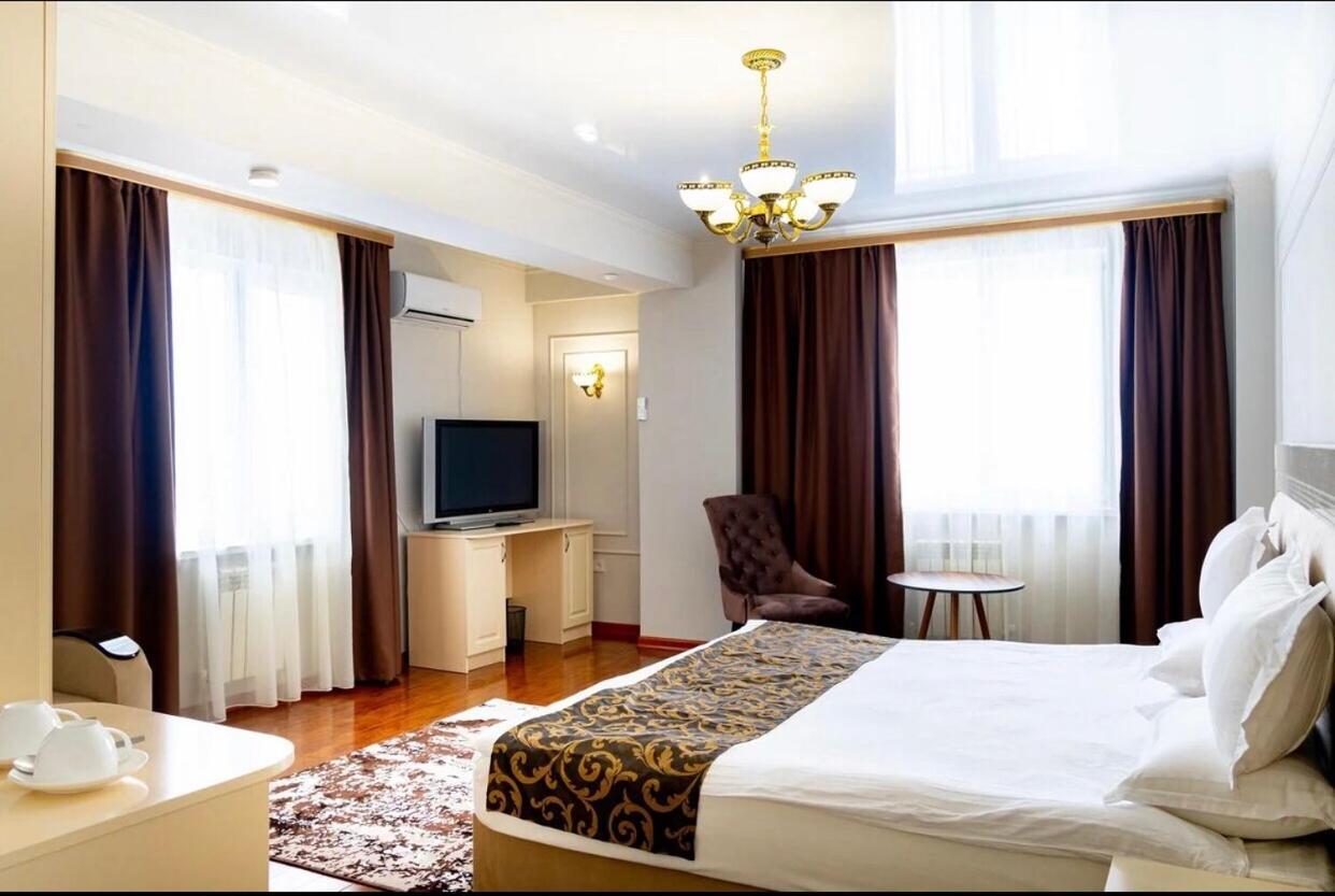 Gold Boutique Hotel Almaty Ngoại thất bức ảnh