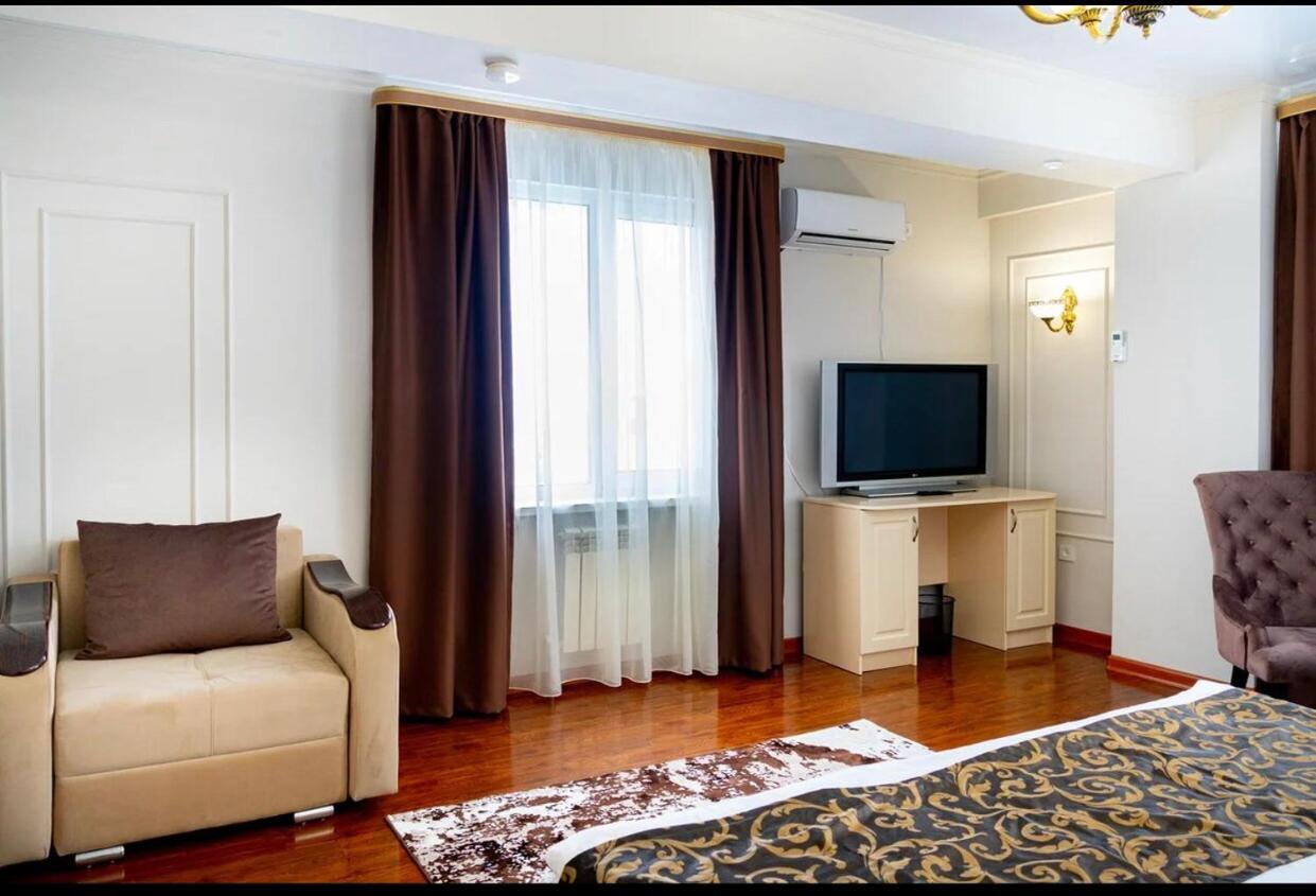 Gold Boutique Hotel Almaty Ngoại thất bức ảnh